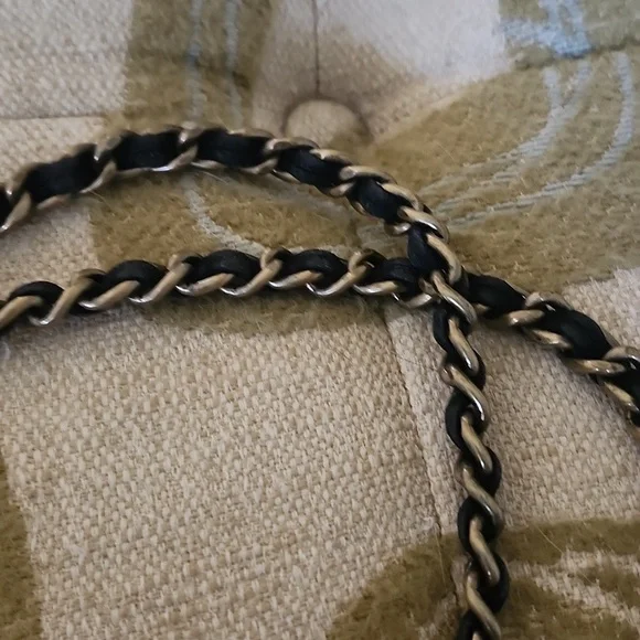 SALE💥Tory Burch Fringe Farrah Suede Purse - Picture 13 of 16